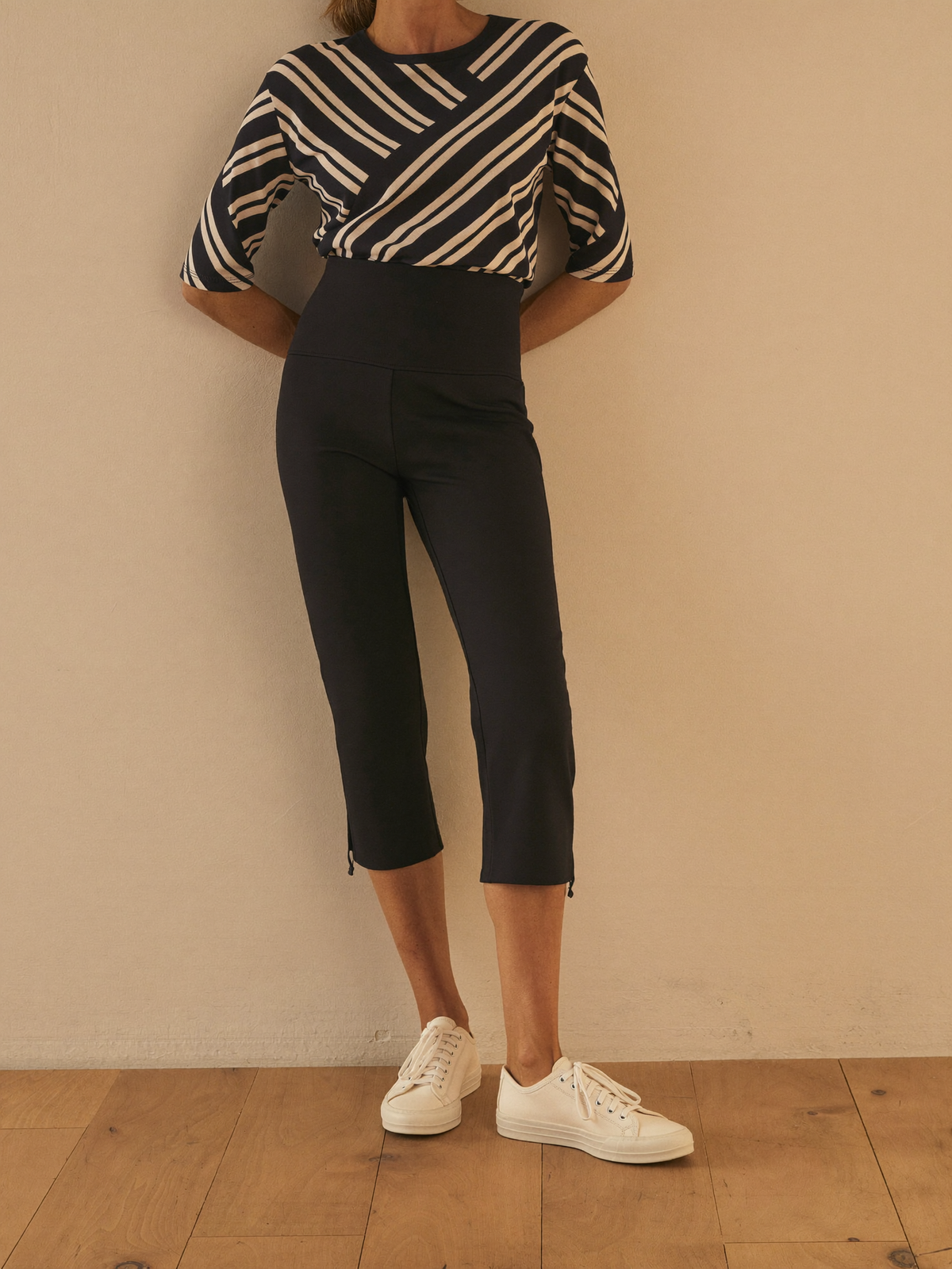 Pantalón capri Noa en azul marino