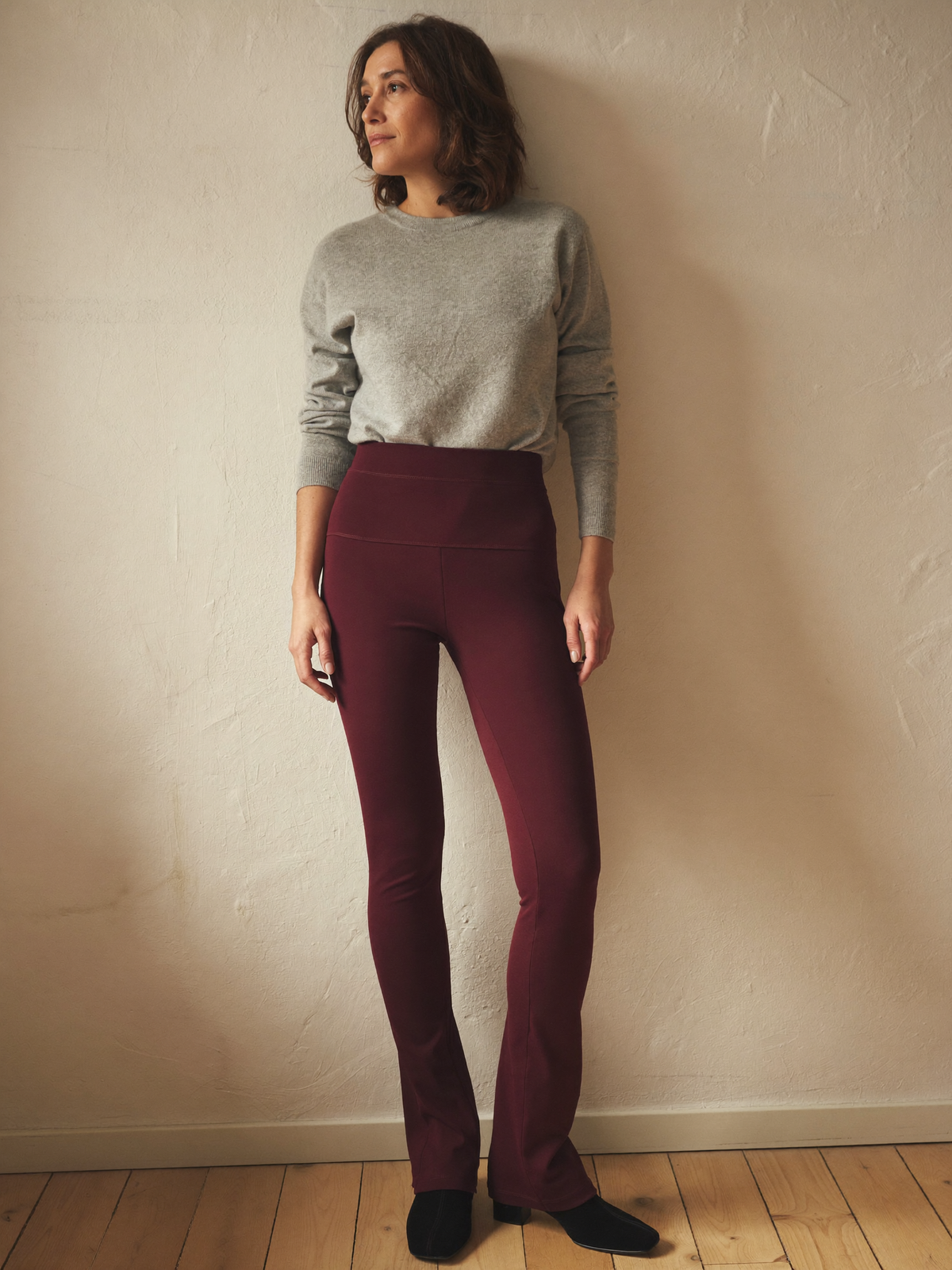 Leggings Vera en burdeos con jersey gris